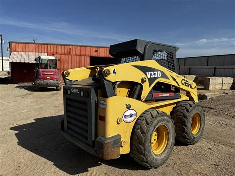 gehl v330 skid loader